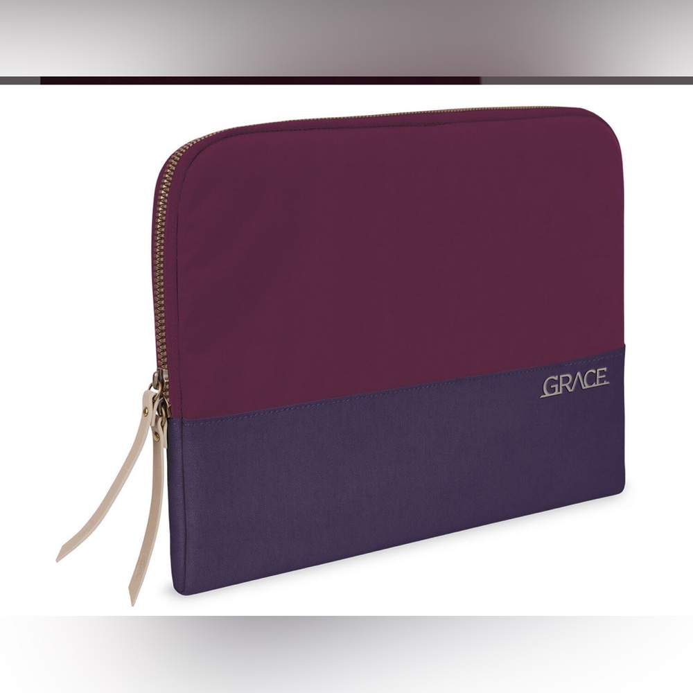 NWT Grace  16” MacBook Pro Sleeve - Picture 3 of 11